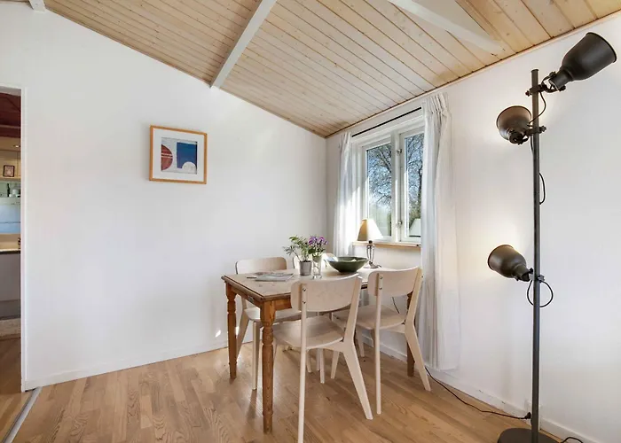 Cozy In Ejby Adal Semesterbostad